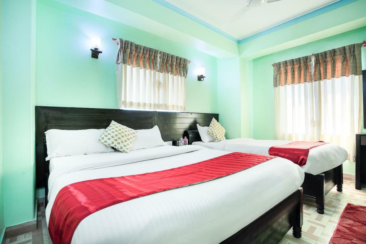 Hotel Rudrakshya Покхара Экстерьер фото
