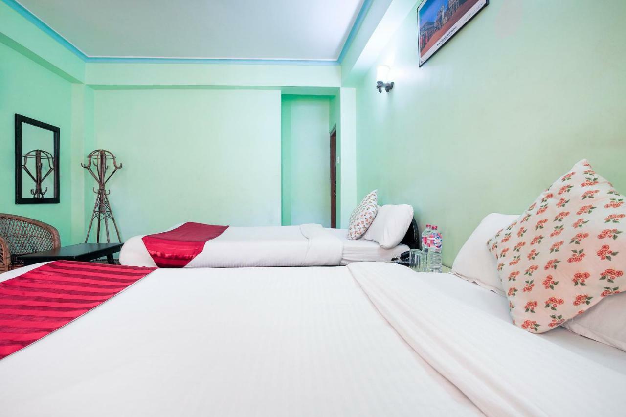 Hotel Rudrakshya Покхара Экстерьер фото