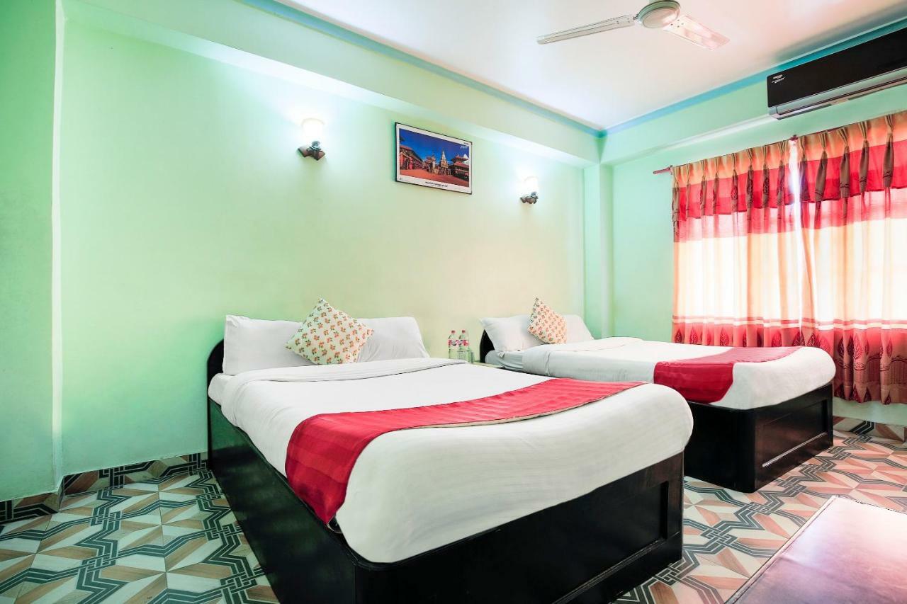 Hotel Rudrakshya Покхара Экстерьер фото