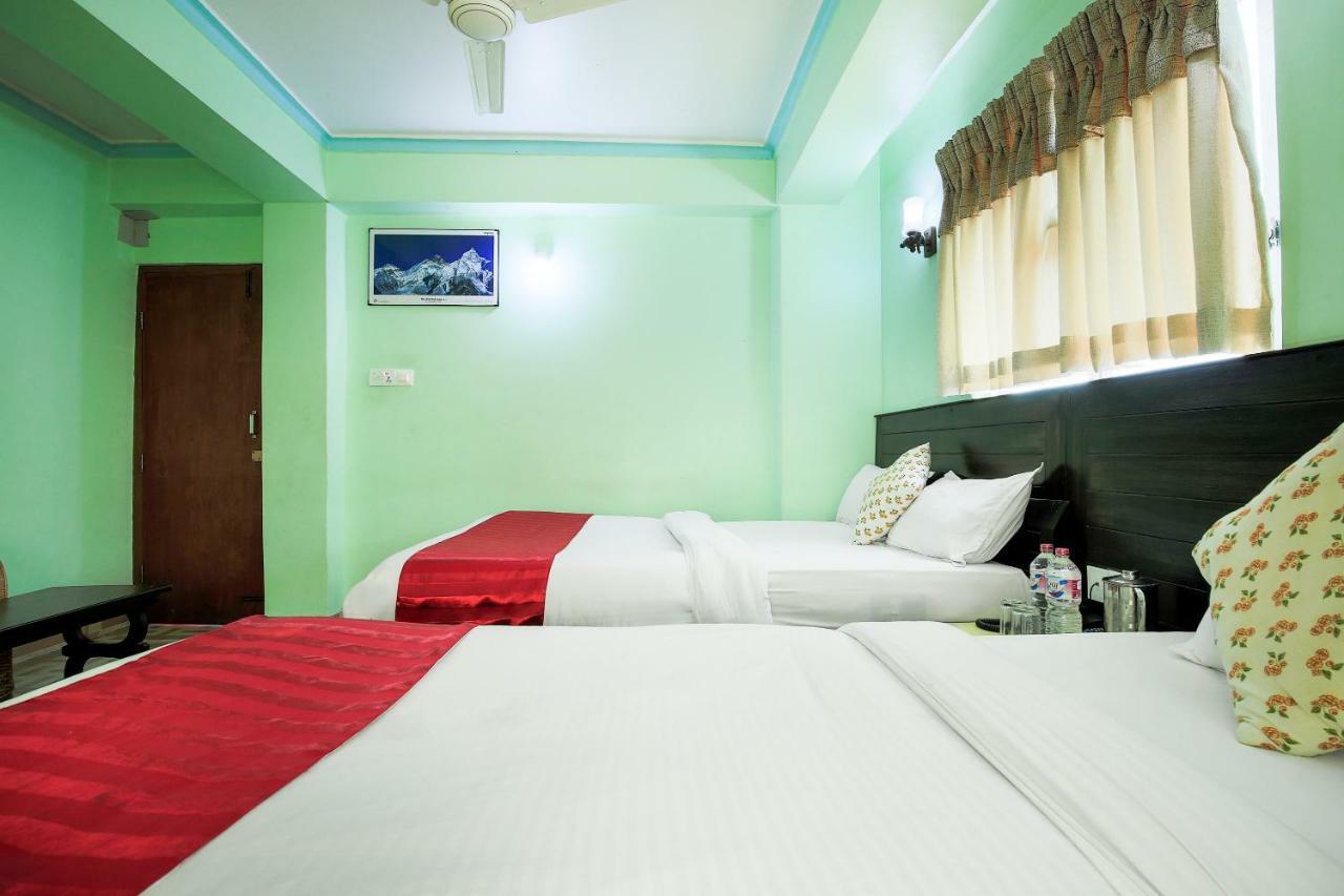 Hotel Rudrakshya Покхара Экстерьер фото