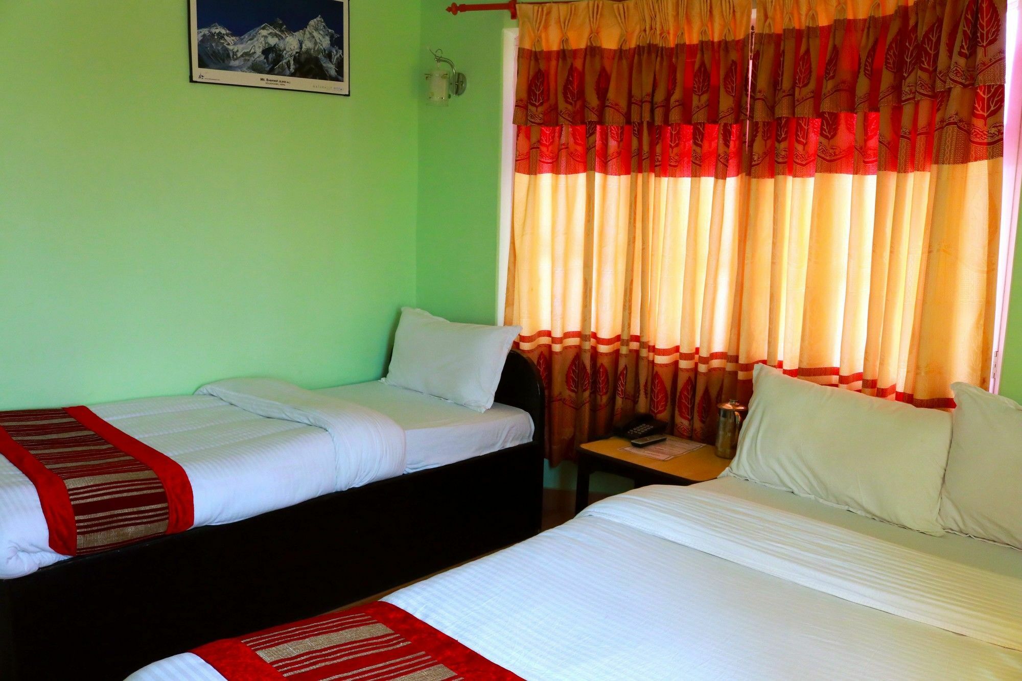 Hotel Rudrakshya Покхара Экстерьер фото
